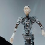 MBK Anuncia Suporte de ₩200 Bilhões à Homeplus em Meio a Controvérsias, Enquanto Gigantes de Tecnologia Apostam em Robôs Humanoides